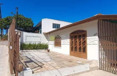 Casa com 3 quartos à venda na Rua Fluminense, João Costa, Joinville