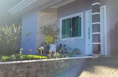 Oportunidade, casa semi mobiliada no joão costa locação e venda.