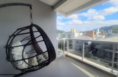 Apartamento frente rua alto padrão, em localização privilegiada mobiliado à venda no plaza de palmas na praia de palmas em governador celso ramos - santa catarina.