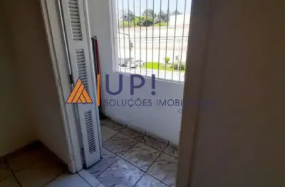 Terreno no tremembe  e 3 salas na parte superior terreo 2 lojas amplas