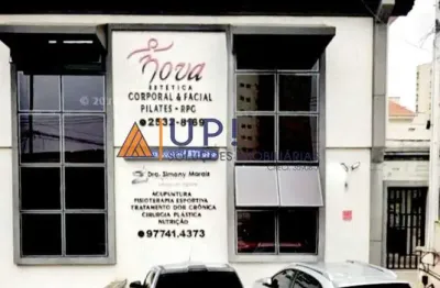 Prédio com 5 salas para alugar na Rua Altinópolis, 258, Água Fria, São Paulo