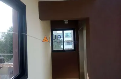 Casa em condomínio com 2 dormitórios e área gourmet coletiva!