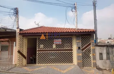 Casa com 2 dormitórios (1 suíte) à venda ? rua tranquila e financiamento aprovado!
