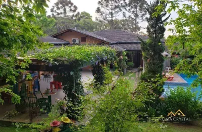 Casa com 3 dormitórios à venda, 271 m² por R$ 1.850.000,00 - Jardim Colibri - Embu das Artes/SP