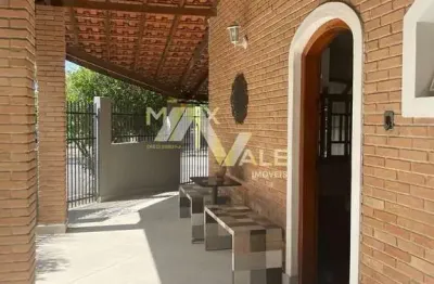 Casa com 3 dormitórios à venda, 196 m² por r$ 890 - jardim estoril - são josé dos campos/sp