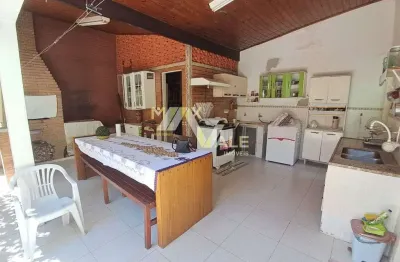 Sobrado com 5 dormitórios à venda, 200 m² por r$ 1.000.000 - villa branca - jacareí/sp