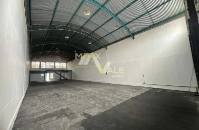 Galpão para alugar, 300 m² por r$ 6.500/mês - parque itamarati - jacareí/sp