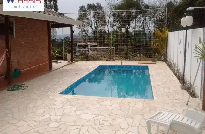 Chácara em campo limpo paulista, bairro  nova germania, fácil acesso. 1156 m2 de terreno e 300 m2 de construção, todo gramado, plano, casa térrea