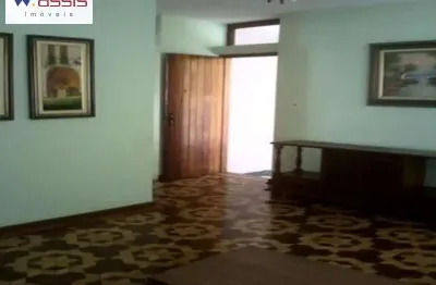Casa térrea, pode ser comercial ou residencial, 250 m² at, 180 m² ac
