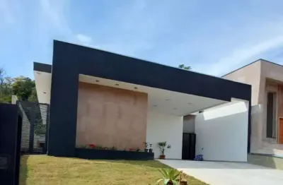 Casa térrea semi-nova a venda no condominio pecan - itupeva/sp