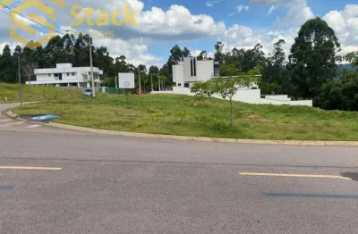 Terreno a venda no condomínio fechado terras de alvorada, próximo da serra do japi.