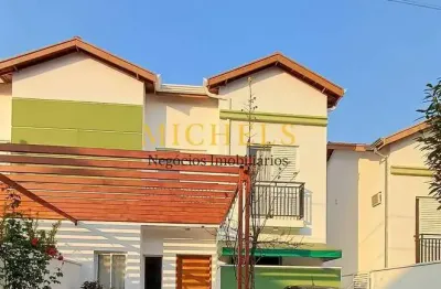 Sobrado a venda em condomínio fechado, a 3 min do parque ecológico.