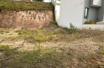 Terreno a venda no condomínio vale azul - jardim colina santa monica