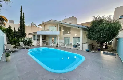 Casa com 4 quartos à venda na rua amazonas, centro, camboriú, 450 m2 por r$ 3.500.000