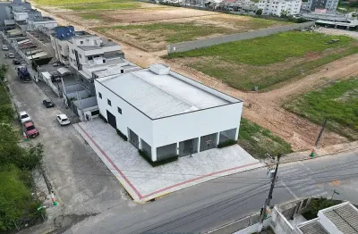 Barracão / galpão / depósito à venda na rua jesuíno anastácio pereira, santa regina, camboriú, 582 m2 por r$ 2.800.000