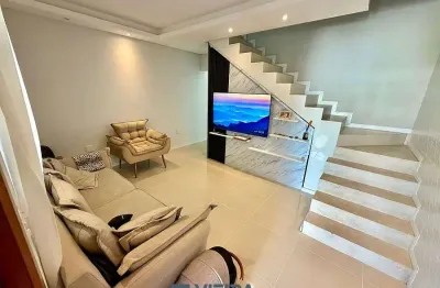 Casa com 2 quartos à venda na Rua Luxemburgo, Santa Regina, Camboriú por R$ 510.000