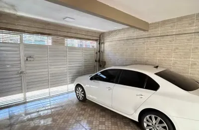 Temos casa  locação em condomínio fechado em barueri no jardim paulista  são 03 quartos sendo 01 suíte