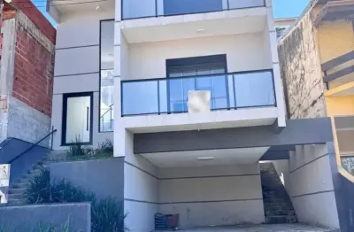 Casa linda nova no condomínio nova paulista jandira 300m 03 quartos