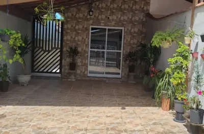 Oportunidade no bairro Real – Praia Grande Casa Disponível para Venda