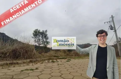 Terreno de 1.036m² na serra da cantareira com projeto aprovado, pronto para construir.