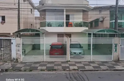 Casa sobreposta térrea com 03 quartos e 01 vaga de garagem, vila nova - cubatão/sp