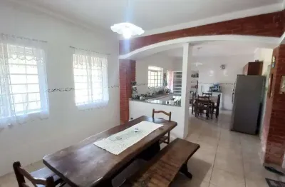 Vende - se chacará no bairro do pau arcado em campo limpo paulista.