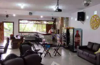 Excelente chácara em piracaia/sp  - condomínio fechado pé na água/represa 2750 m²  terreno e 790 m² área construída p/ venda - preço de oportunidade!