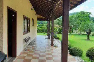 Excelente chácara com 280 área construída e 14.500 m² de terrenom²