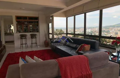 Cobertura à Venda com 3 quartos, 4 banheiros, 4 vagas e 272m² - Centro / Jundiaí