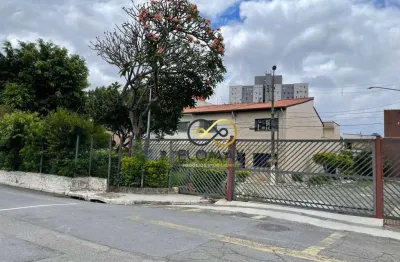 Vende - casa de vila - 2 quartos - 2 banheiros, lavabo, 2 salas, quintal , área gourmet - brás - sp.