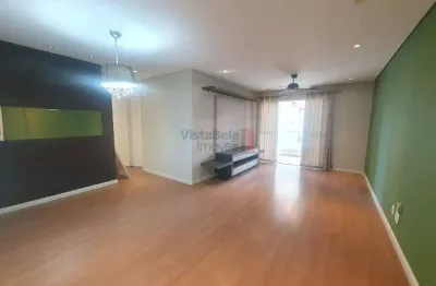 Excelente apto para locação no centro com 3 dormitorios sendo 1 suite e 2 vagas de garagem coberta