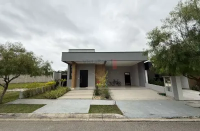 Uma casa excepcional espera por você no condomínio terrazzo d'italia!