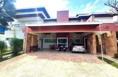 Magnífica residência em terreno duplo: exclusividade e lazer completo