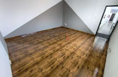 Sala comercial para alugar na Rua Anízio Ortiz Monteiro, Centro, Taubaté