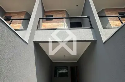 Sobrado à venda com 126m, 3 dorm/ 1 suíte, 2 vagas de garagem, vila ré, sp