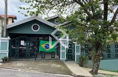 Casa à venda com 179m, 3 dormitórios, 2 vagas de garagem, itapetinga, atibaia, sp