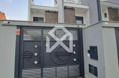 Sobrado à venda com 160m, 3 dormitórios, 3 suítes duas com sacada, 2 vagas de garagem, vila perus,