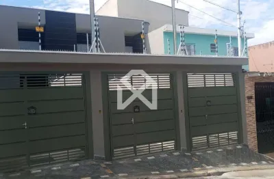 Sobrado à venda com 70m, 2 dormitórios, 2 suítes, Vaga de garagem, Com quintal, Jardim Lajeado, São