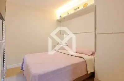 Apartamento à venda com 47m, 2 dormitórios, com móveis planejados em todas comodidades, vaga de gar