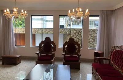Casa com 5 quartos à venda no São José, Belo Horizonte 