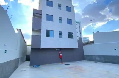 Área privativa de dois quarto na melhor localização  no planalto