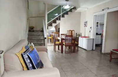 Casa com 3 quartos à venda na Vila Cloris, Belo Horizonte 