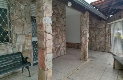 Casa com 4 quartos à venda na Santa Mônica, Belo Horizonte 