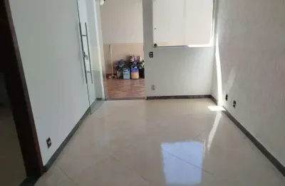 Casa com 2 quartos à venda no Campo Alegre, Belo Horizonte 