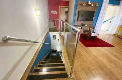 Casa com 3 quartos à venda na Rua Aquiras, Parque Xangri-Lá, Contagem