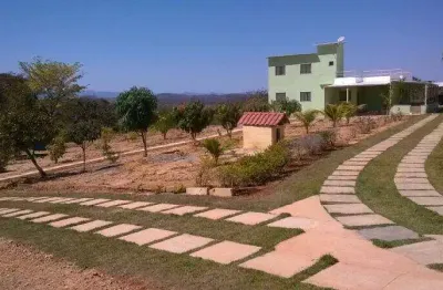 Terreno / Área à venda, 3 quartos, 1 suíte, 4 vagas, Centro - Jaboticatubas/MG