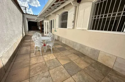 Casa à venda em Santa Amélia, BH – 3 quartos (1 suíte) com 2 vagas