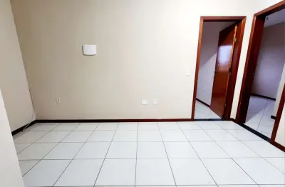 Casa com 3 quartos para alugar na Rua Júlio da Silva Rodrigues, Carianos, Florianópolis
