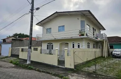 Apartamento com 2 quartos para alugar na Rua Bartolomeu de Gusmão, Carianos, Florianópolis