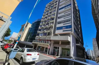 Apartamento com 1 quarto para alugar na Rua Arcipreste Paiva, Centro, Florianópolis